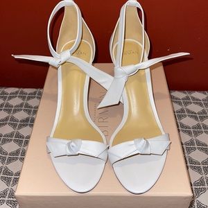 White Alexander Birman sandals with box and dust bag. I’m excellent condition